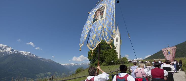 Una processione