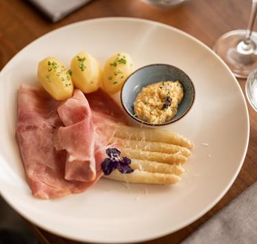 Tempo degli asparagi a Castelbello-Ciardes